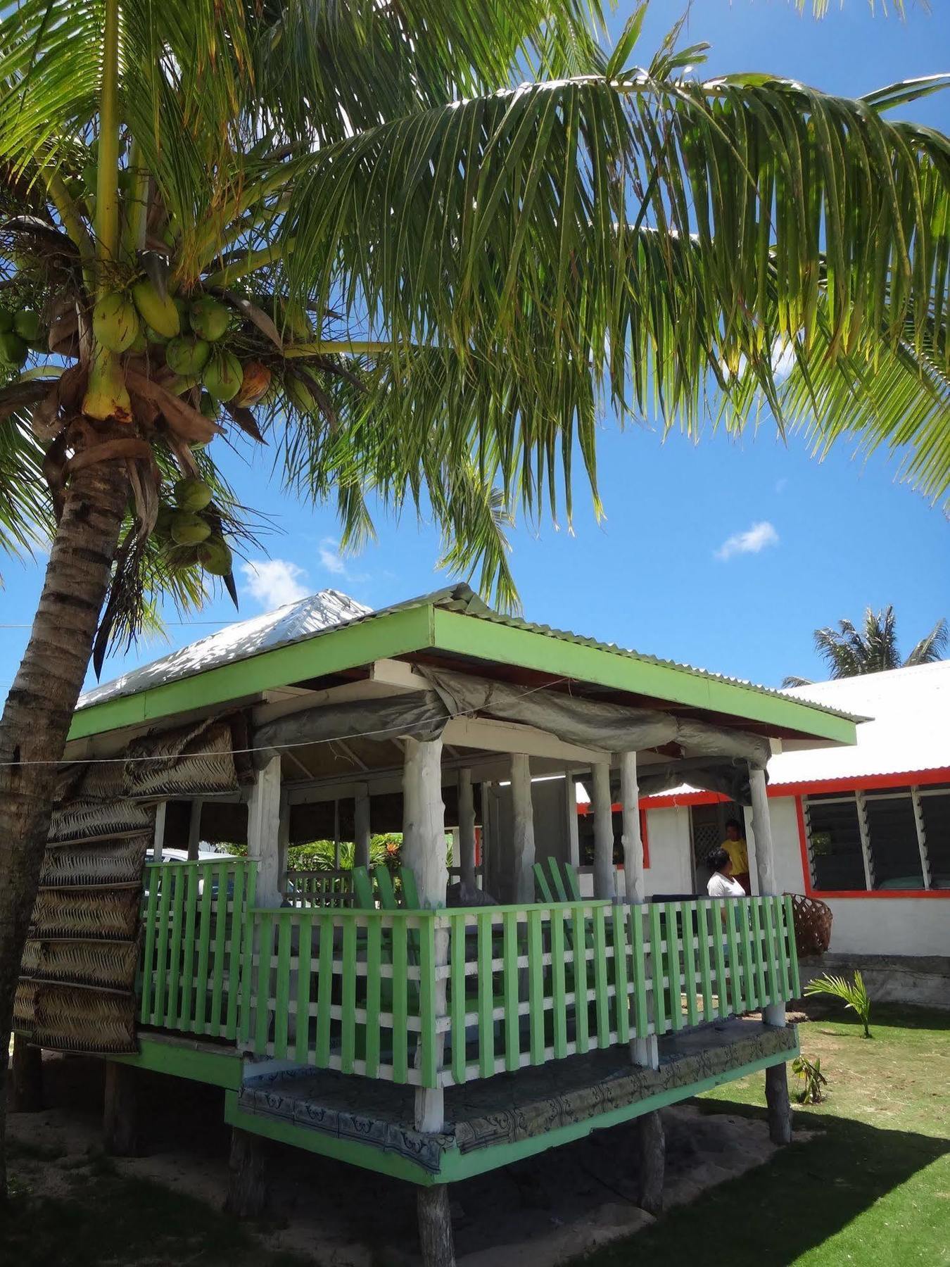 Tailua Beach Fales Manase エクステリア 写真