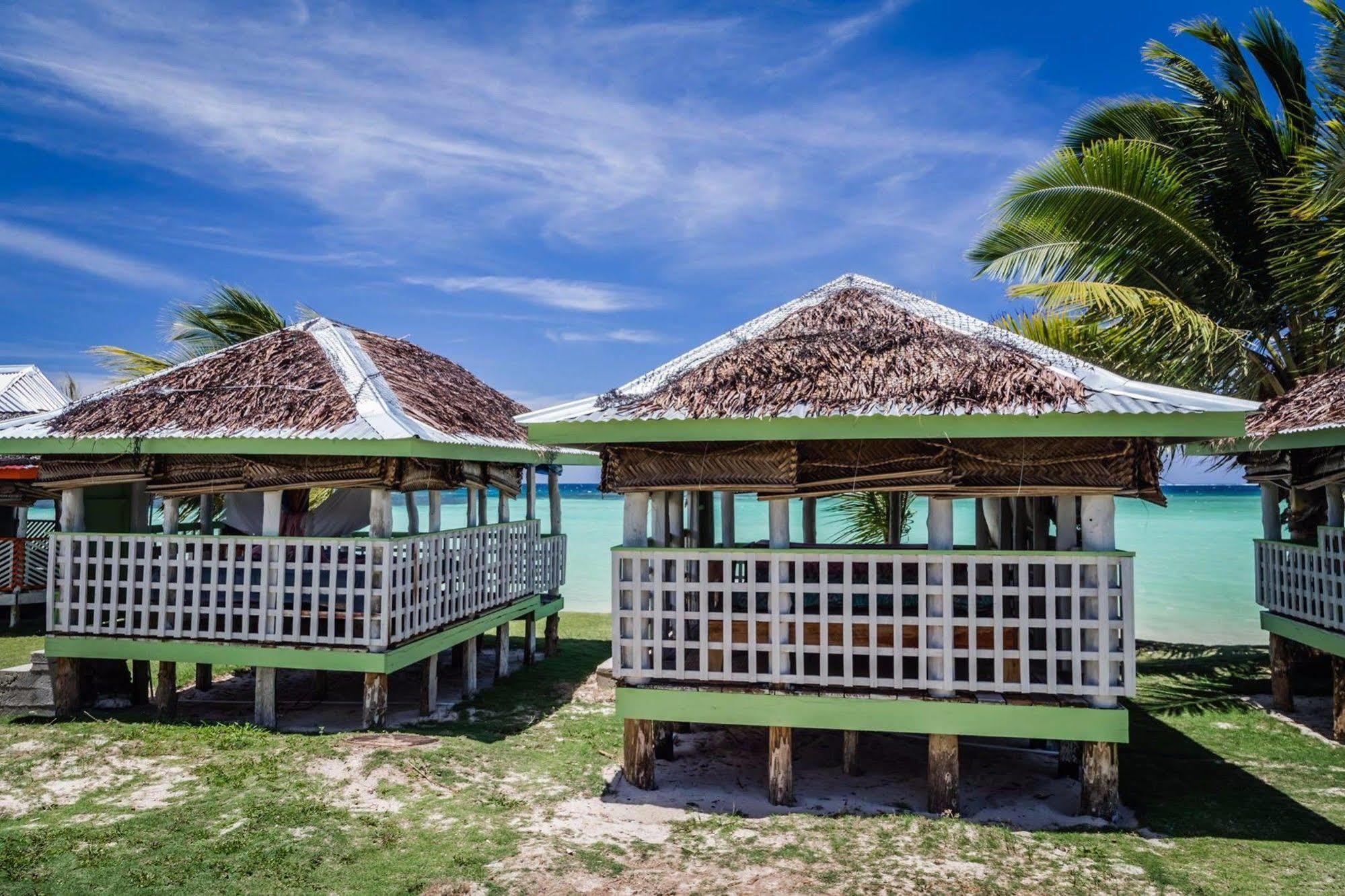 Tailua Beach Fales Manase エクステリア 写真